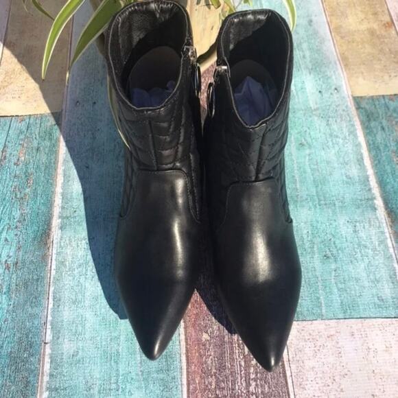 Trary quilted ankle boot NEW - Picture 7 of 13